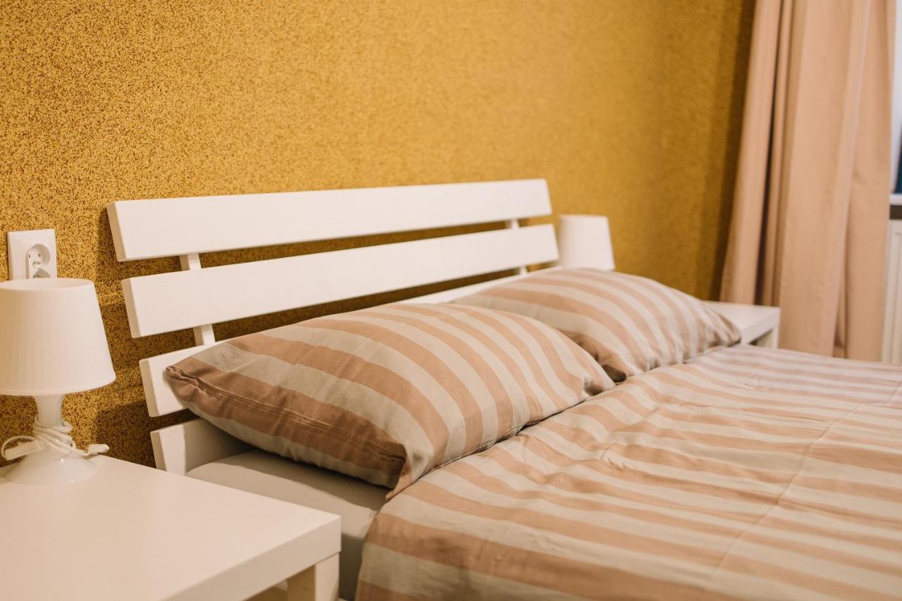 West13 Guest Rooms Красков Екстериор снимка