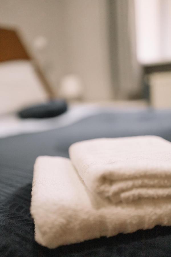 West13 Guest Rooms Красков Екстериор снимка